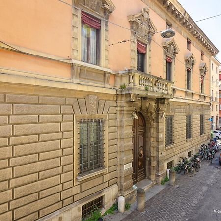 Goito Luxury Apartment, In The Historical Center 博洛尼亚 外观 照片