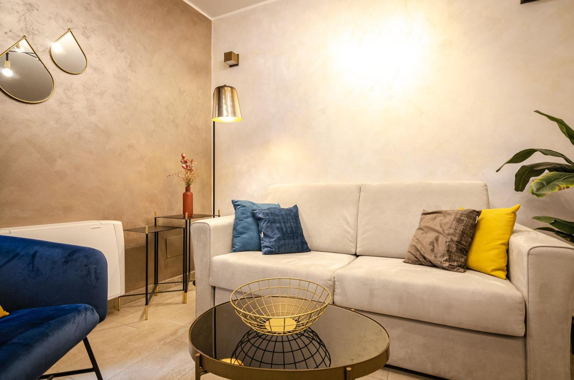 Goito Luxury Apartment, In The Historical Center 博洛尼亚 外观 照片
